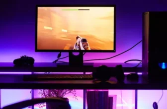 Compact Gaming Desks for Apartments and Small Rooms