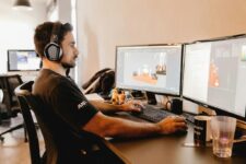 Exploring Ergonomic Gaming Mice for Long Sessions