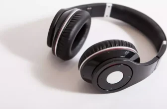 What Are the Best Noise-Canceling Headsets for Gamers?